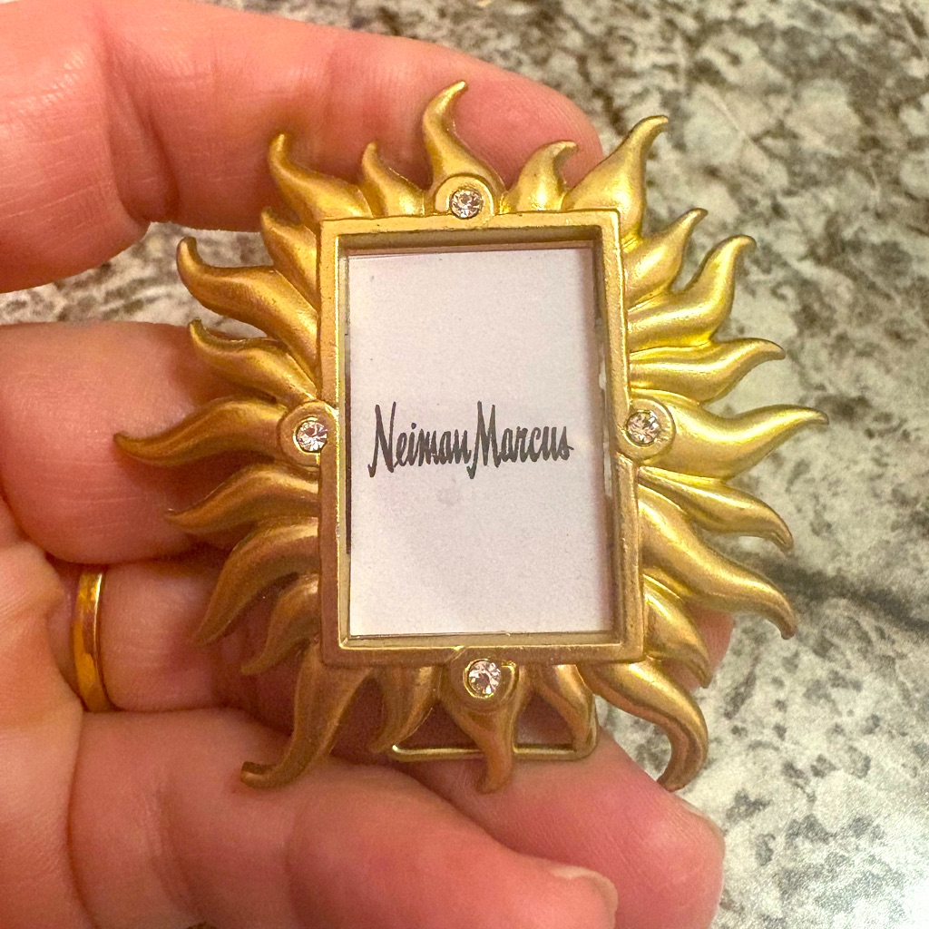 Jay Strongwater Neiman Marcus Gold Sun Burst Mini Photo Image Frame
